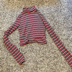Adorable 70s sequel striped cropped turtle neck.